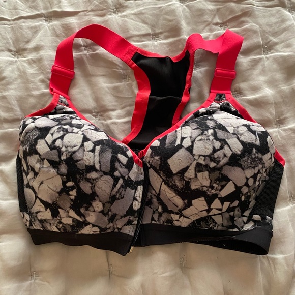 Victoria’s Secret front close zip sports bra lightly padded - Picture 1 of 1
